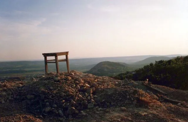 Frankhegy kialakítása (Cultural Terraformation): az archívum galériájának 78. fényképe (109 közül)