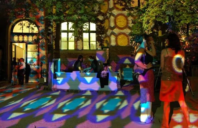 Edd meg a fényt!, Budapest, 2006. június 24. (Múzeumok Éjszakája): az archívum galériájának 8. fényképe (18 közül)