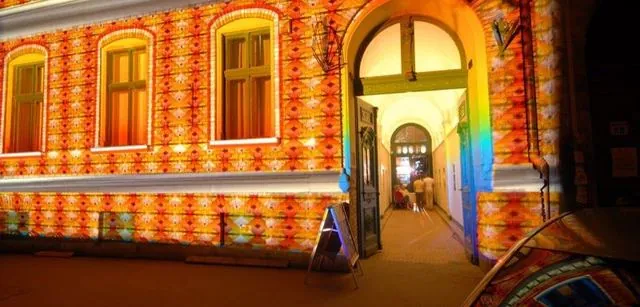 Edd meg a fényt!, Budapest, 2006. június 24. (Múzeumok Éjszakája): az archívum galériájának 15. fényképe (18 közül)
