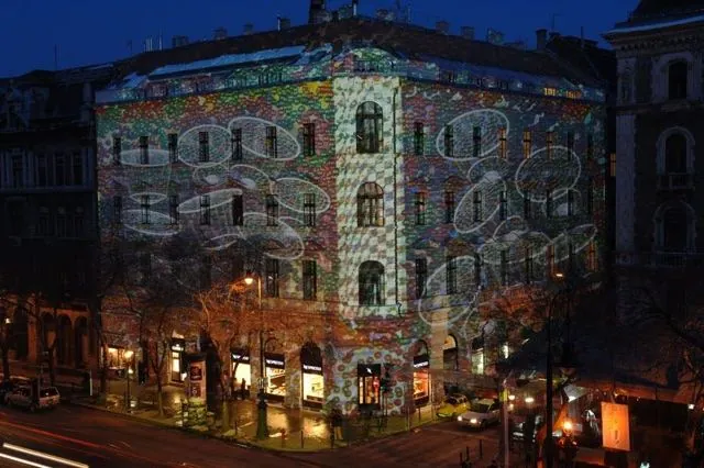 A Nespresso Boutique megnyitója: az archívum galériájának 1. fényképe (22 közül)