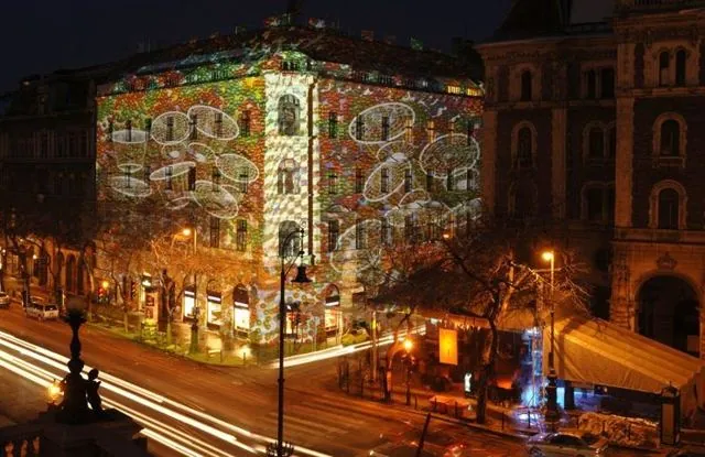 A Nespresso Boutique megnyitója: az archívum galériájának 22. fényképe (22 közül)