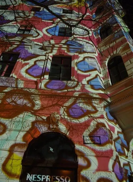 A Nespresso Boutique megnyitója: az archívum galériájának 18. fényképe (22 közül)