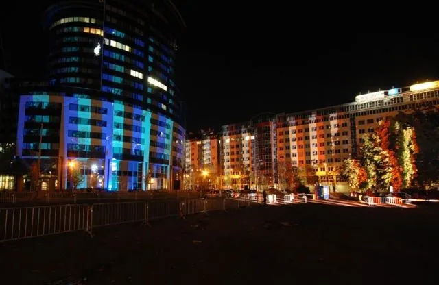 Magassági fényjelzés, Budapest, 2006. október 30.: az archívum galériájának 42. fényképe (69 közül)