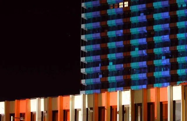 Magassági fényjelzés, Budapest, 2006. október 30.: az archívum galériájának 6. fényképe (69 közül)